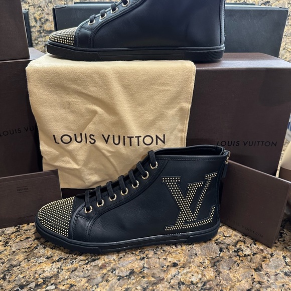 Louis Vuitton ankle boots/sneakers NWT 38.5 w/gold tone nail head trim - Picture 2 of 9